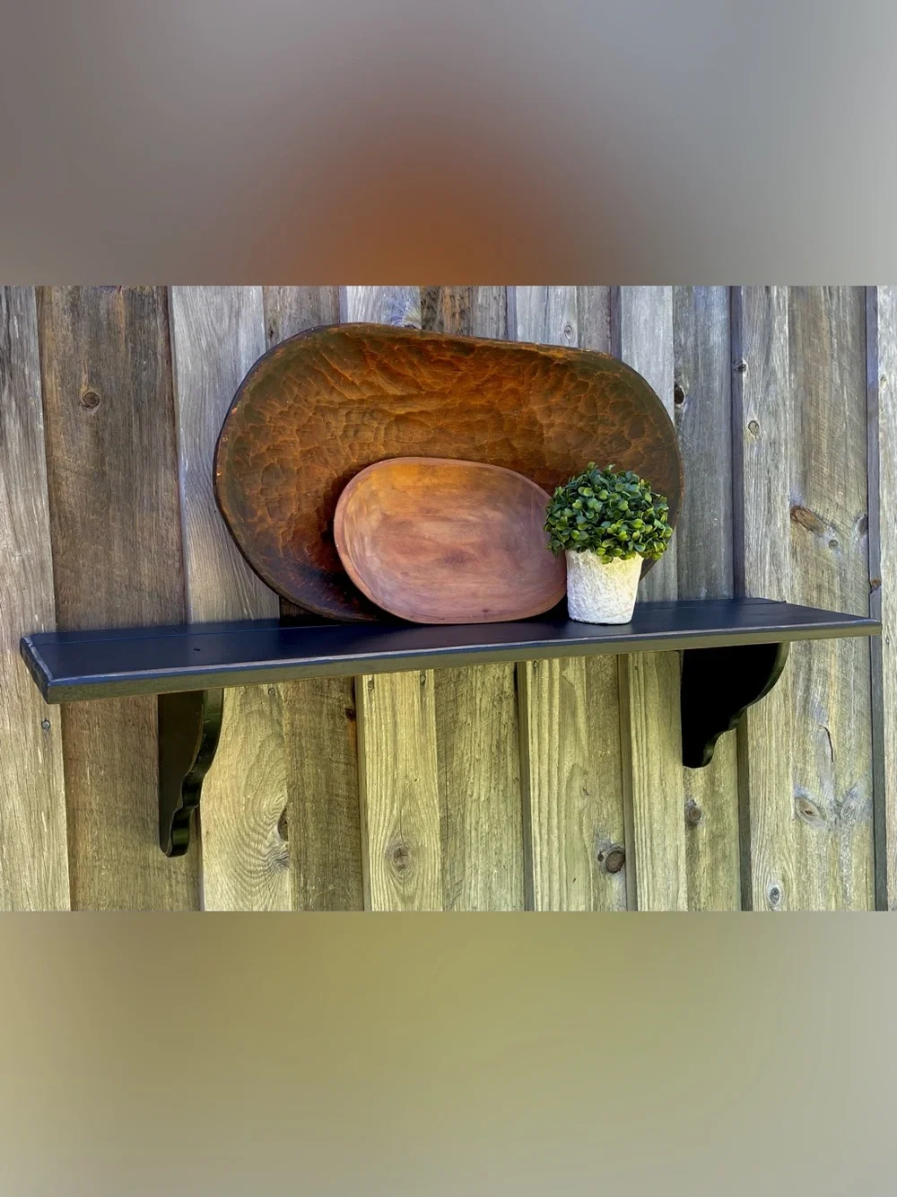 CLASSIC BLACK FARMHOUSE WALL SHELF WITH PLATE TRACK